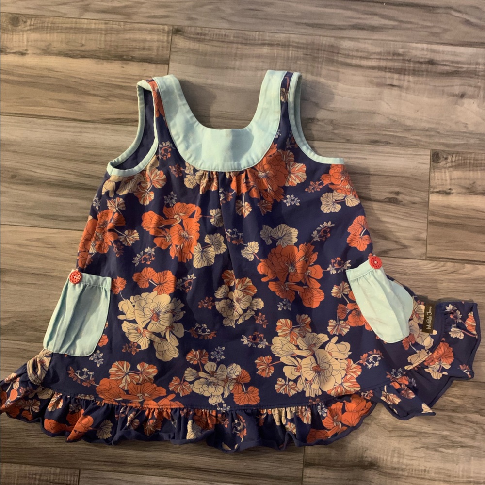 Swing top